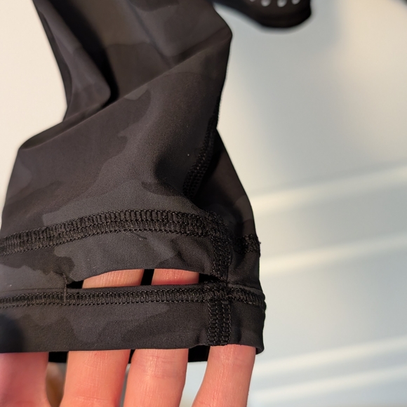 Lululemon Rise & Run Long sleeve Top - Picture 12 of 12